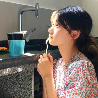 舞后芳邻